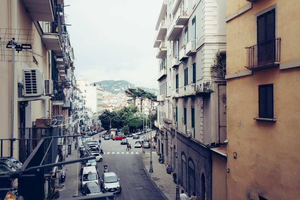 Alessia Holiday House 90Mq Salerno Centro エクステリア 写真